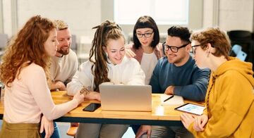 Two great reasons why Payslip is perfect for managing global payroll