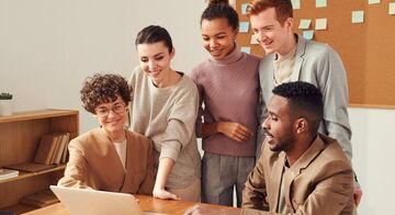 Key Considerations When Evaluating HR Software