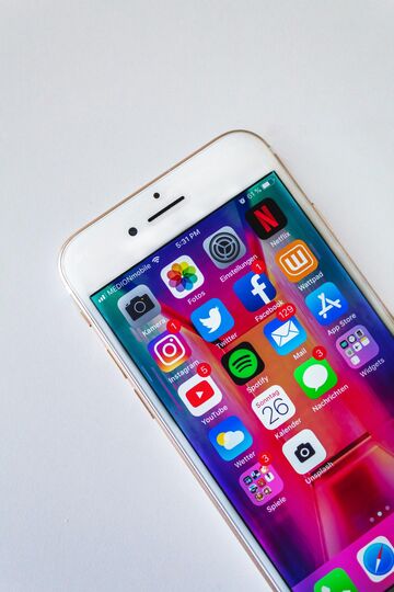 Sara kurfess 6lc T2k R Pvn I unsplash