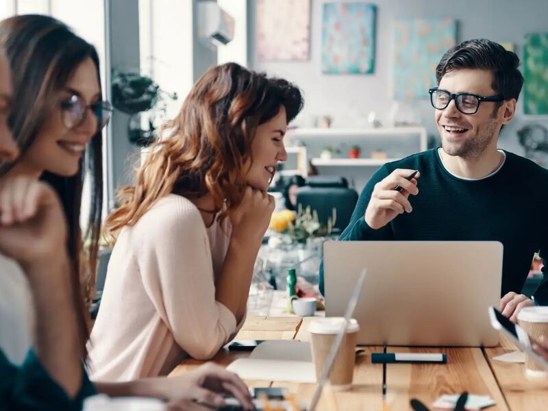 Transparency and Visibility in the Eo R Payroll Space