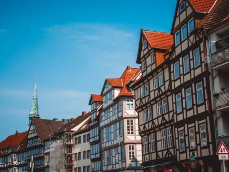 DACH Payroll Made Simple Local Rules Global Control 720 x 440 px