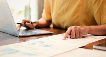 4 steps to better global payroll compliance