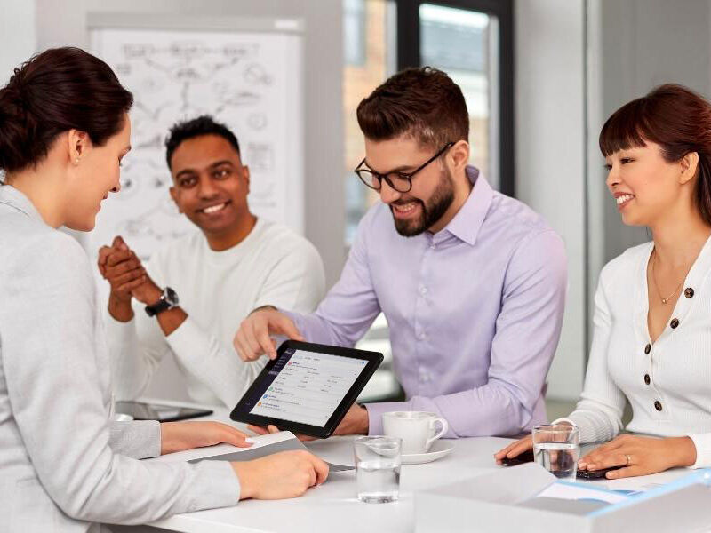 HR Reduce transactional and operational tasks with integrations 1