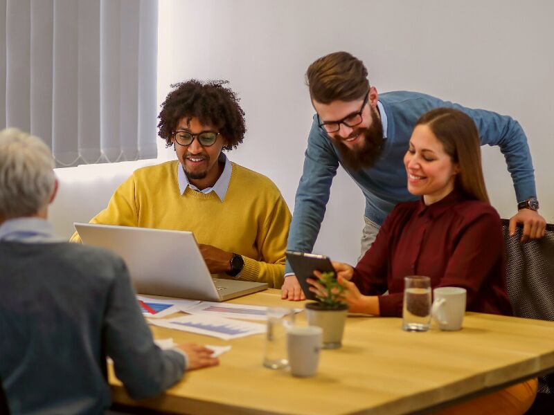 5 advantages to automating global payroll 1