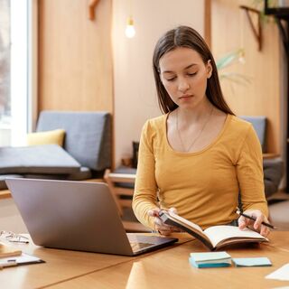 1000x1000 Lifestyle 13